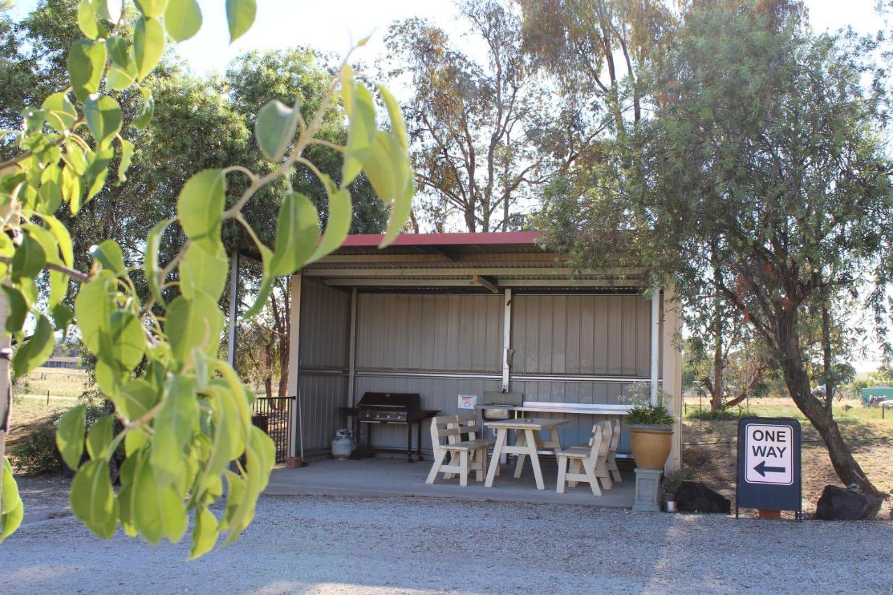 Chiltern Lydoun Motel מראה חיצוני תמונה